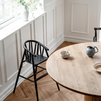 Saga High Chair - Black