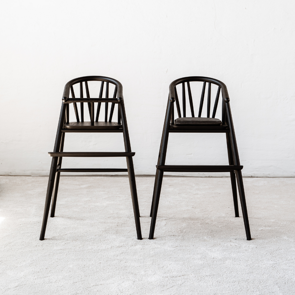 Saga High Chair - Smoked Oak