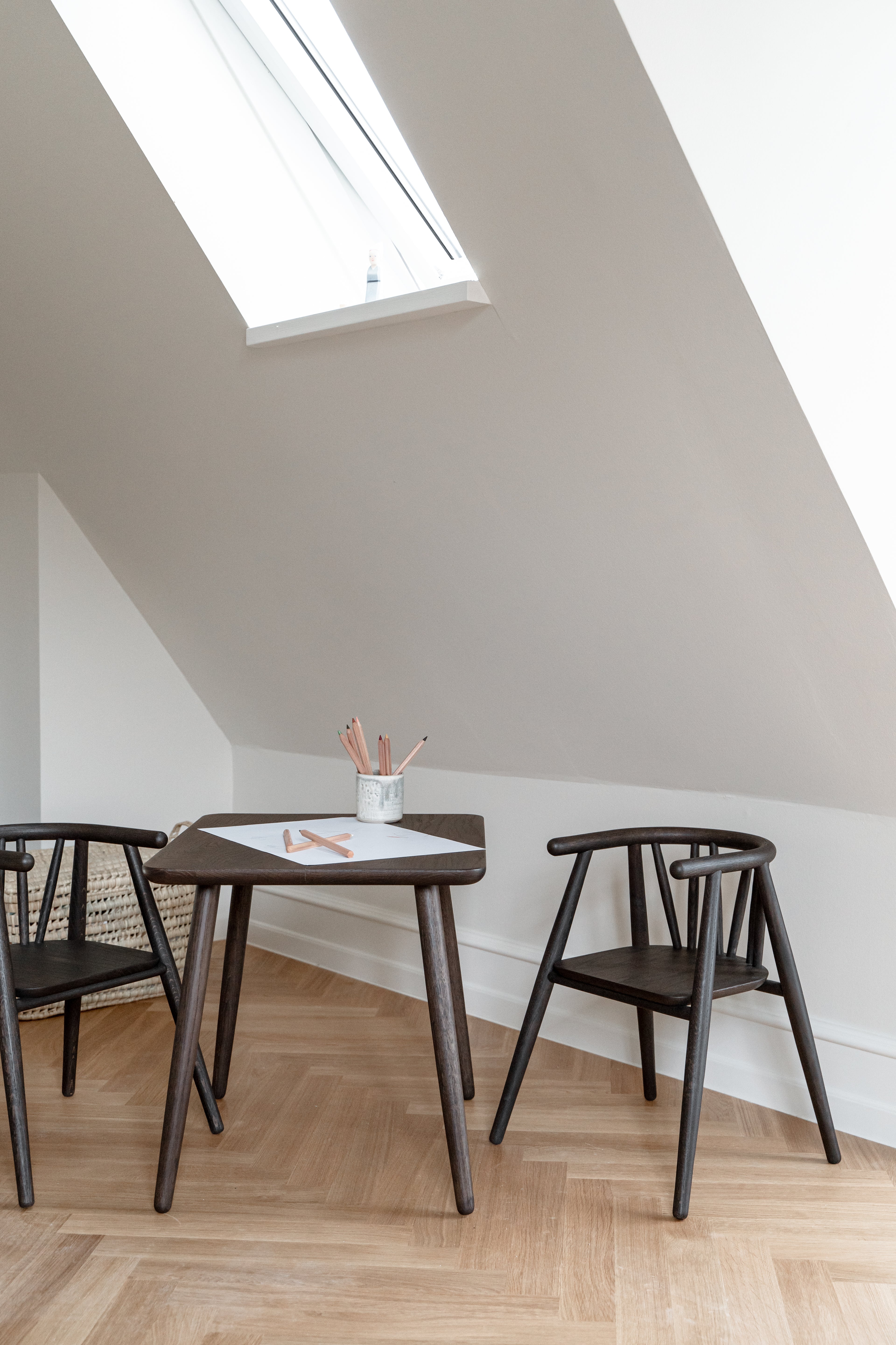 Asta Table - Smoked Oak