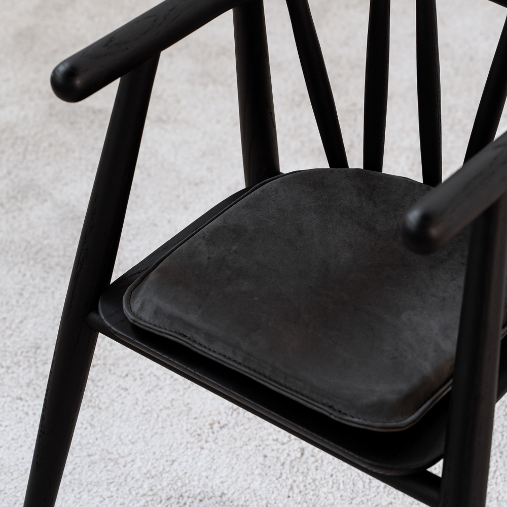 Storm Chair - Black